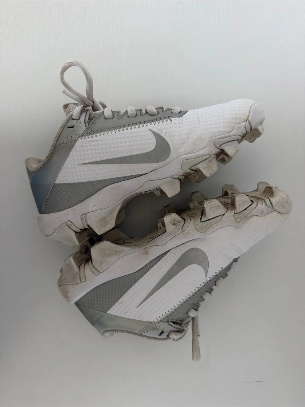 Nike White and Silver Kids Soccer Cleats VAPOR size 13